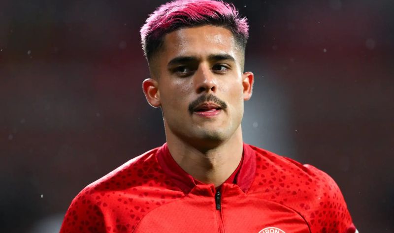 Màn trình diễn ấn tượng tại La Liga giúp anh tiến gần hơn đến đội hình chính của Man City
