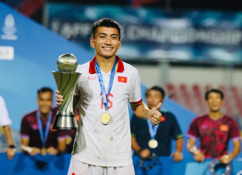 Minh Quang góp sức trong hành trình U23 Việt Nam thi đấu